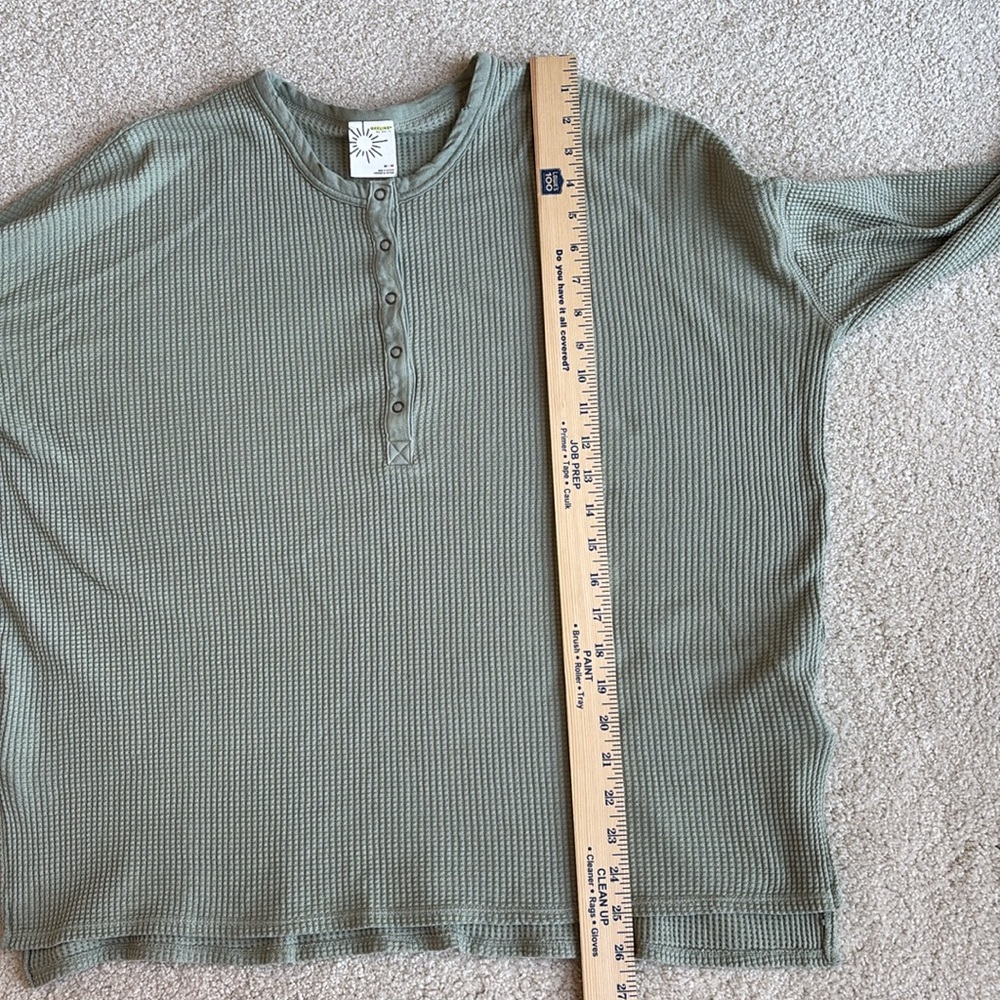 (2) Offline by Aerie Green Cream Waffle Knit Thermal Henley Shirt Womens Medium - Picture 11 of 14